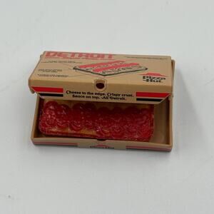 Zuru Mini Brands Pizza Hut Pizza & Box Detroit Style Miniature Foodie Series